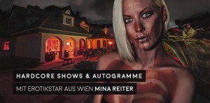 Sexy Mina Reiter mit Bodypaiting im Außenbereich von FKK Rom
